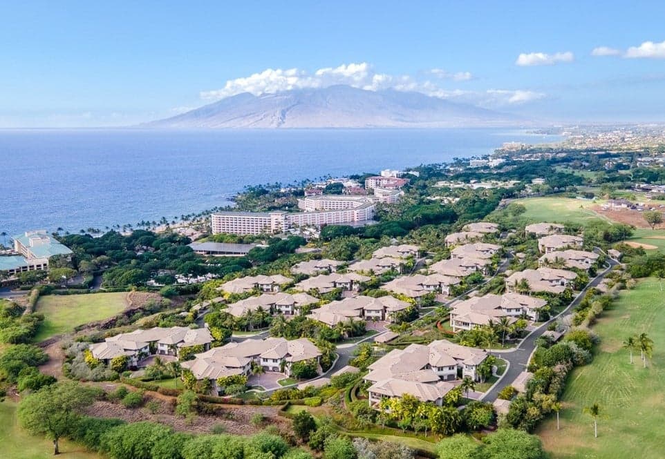 Aerial view of the Ho'olei villas and grounds at Grand Wailea