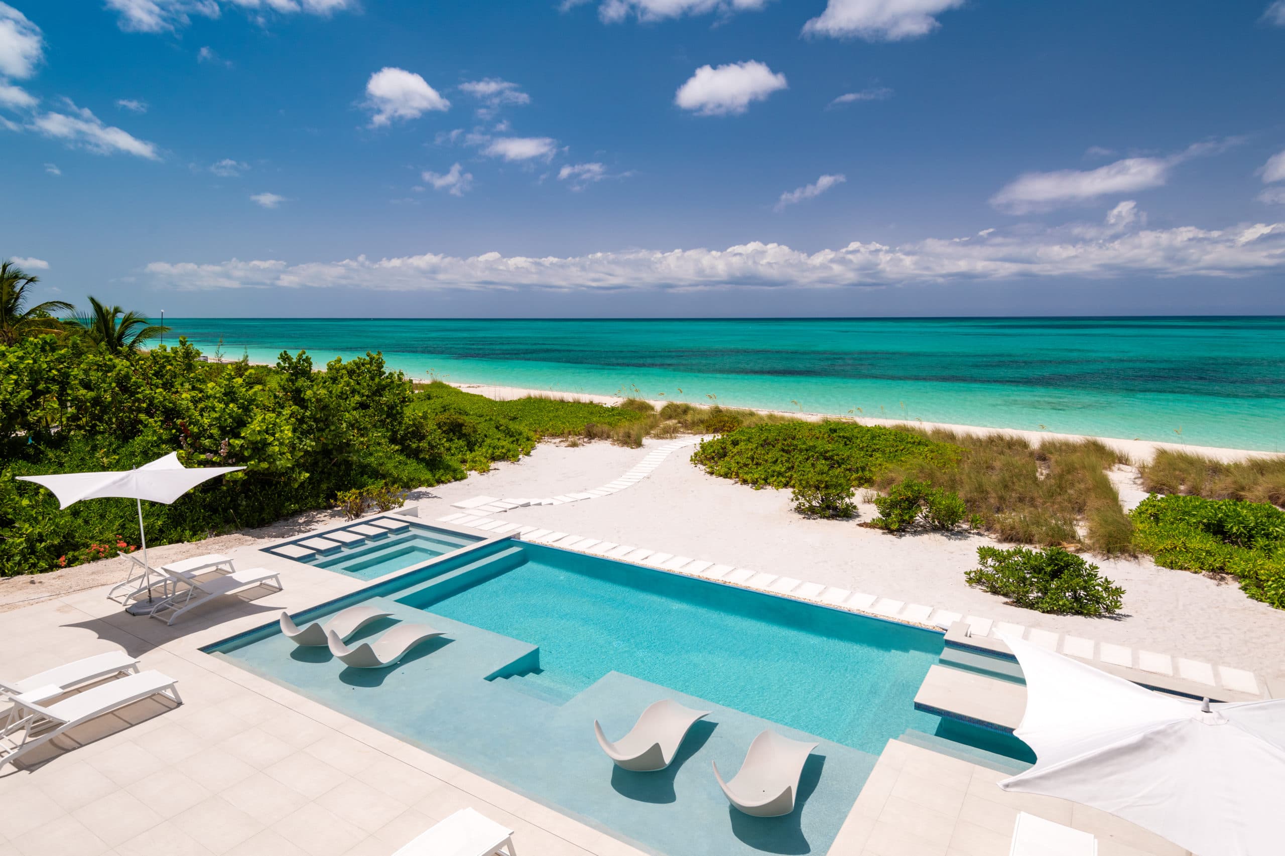 Villa Seaclusion Oasis private pool overlooking Grace Bay Beach