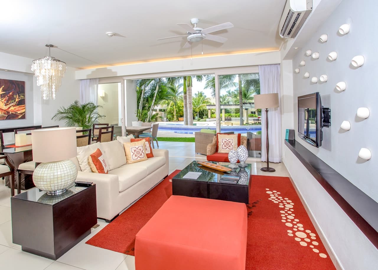 One-Bedroom Swim-Up Suite at Marival Distinct