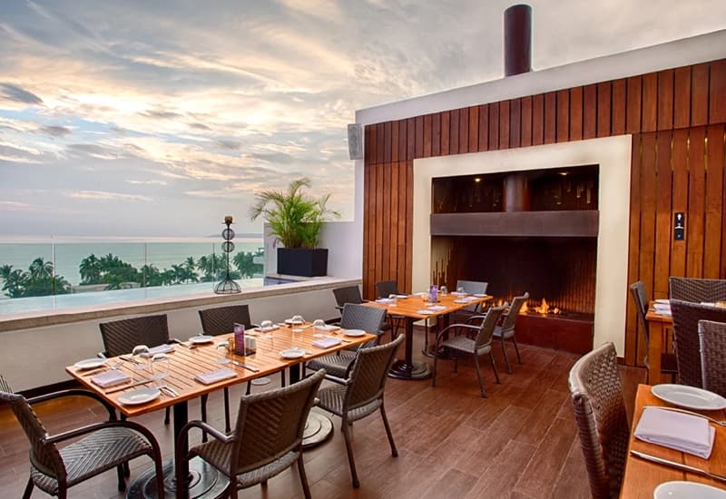 Insu Sky Bar rooftop at Marival Distinct